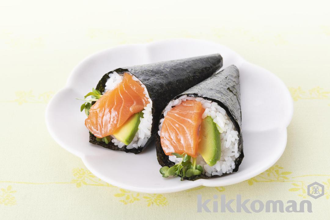 Temaki Sushi – Salmon and Avocado