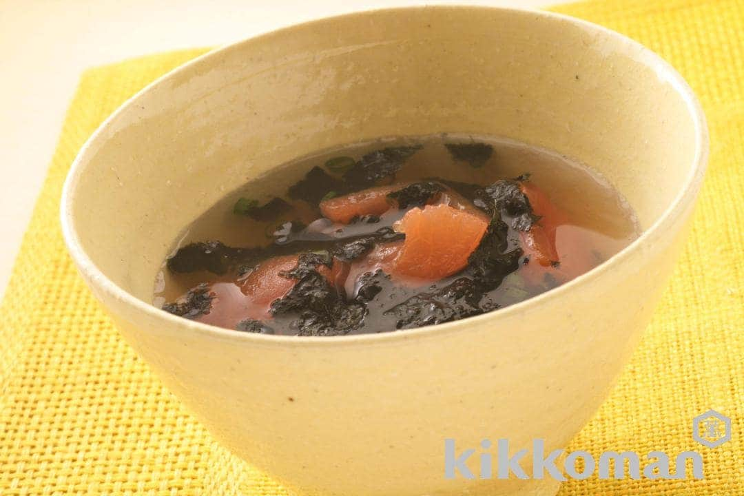 Tomato and Seaweed Soup