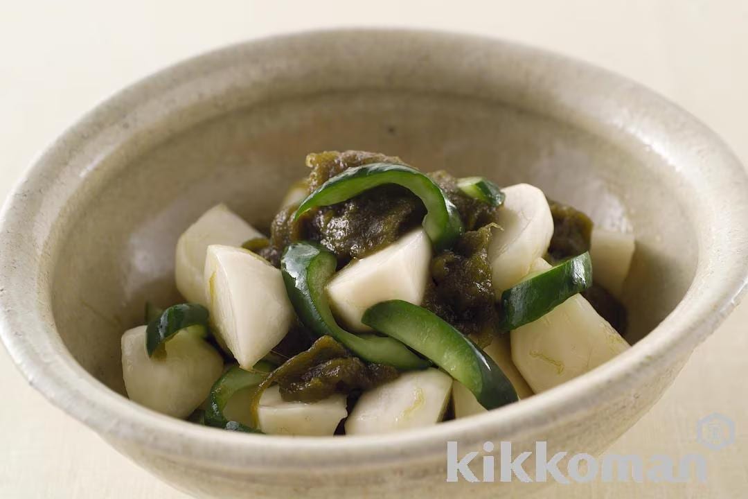Turnip and Cucumber with Shredded Kombu in Sweet Vinegar Sauce