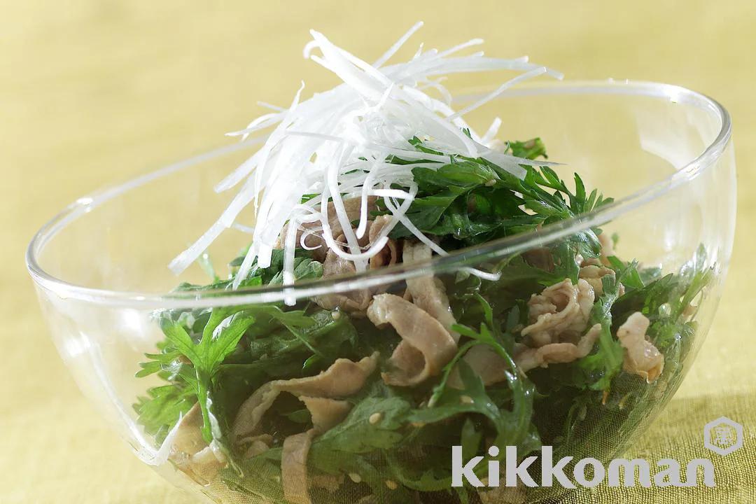 Korean Style Chrysanthemum Salad