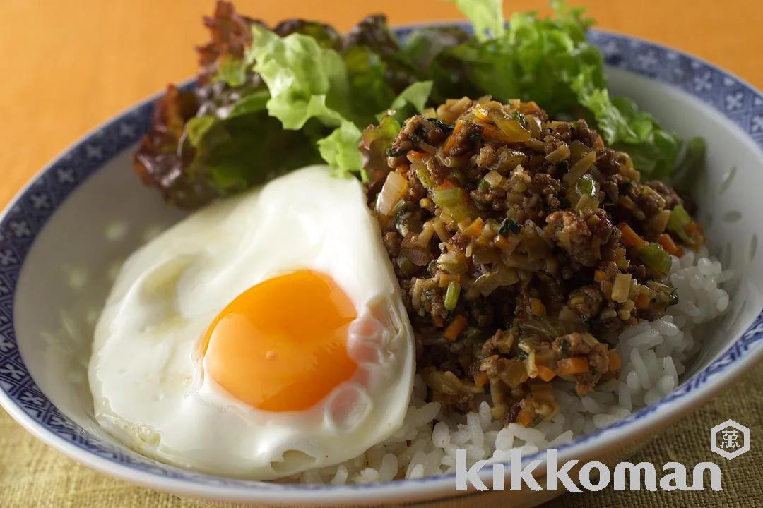 Vegetable Soboro on Rice