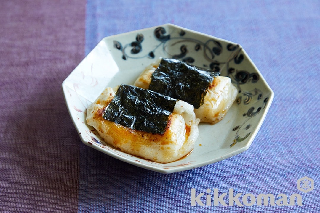 Isobe Yaki（Grilled Rice Cakes）