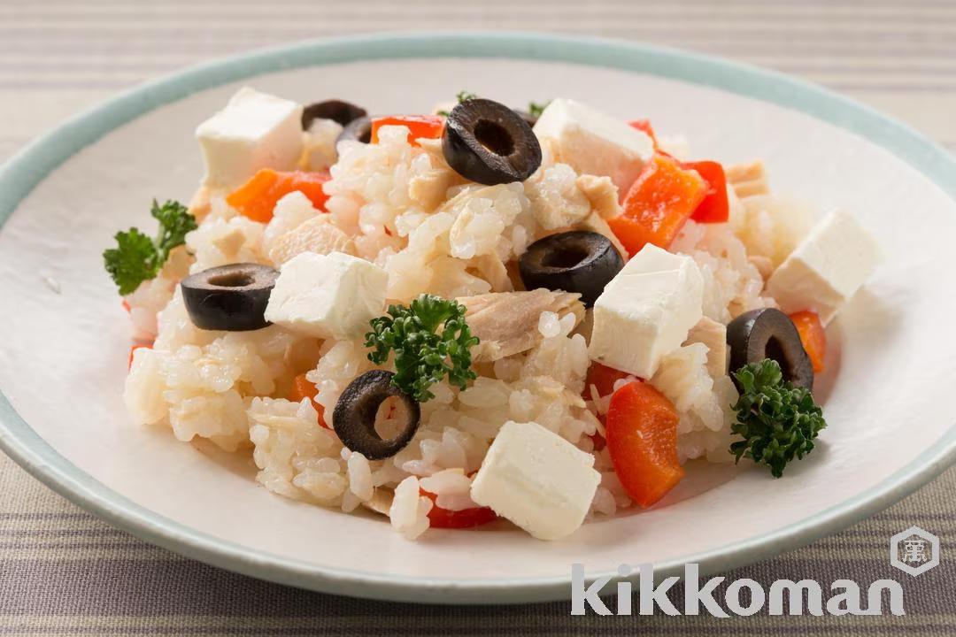 Western-Style Chirashi (Scattered) Sushi with Cheese and Tuna