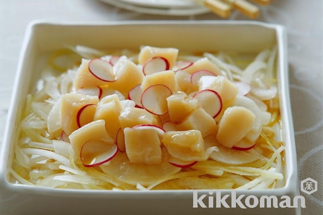 Scallop and Onion Salad