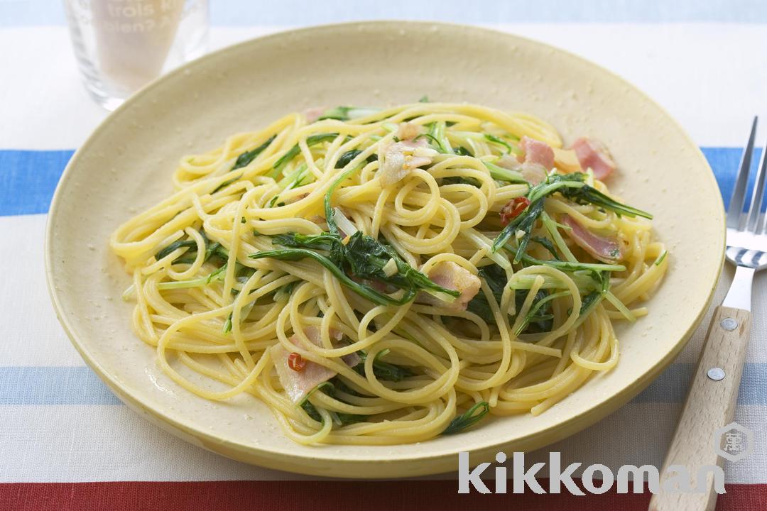 Mizuna and Bacon Peperoncino