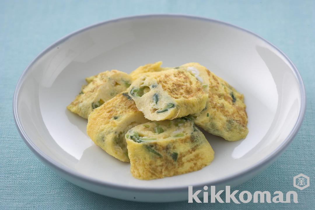 Japanese Fried Egg Omelet with Japanese Parsley