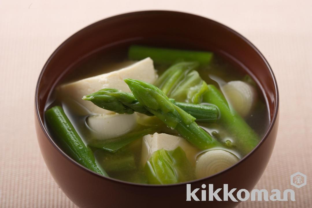 Miso Soup with Cabbage and Asparagus