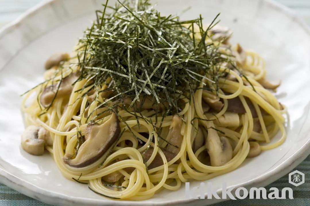 Seaweed and Mushroom Pasta