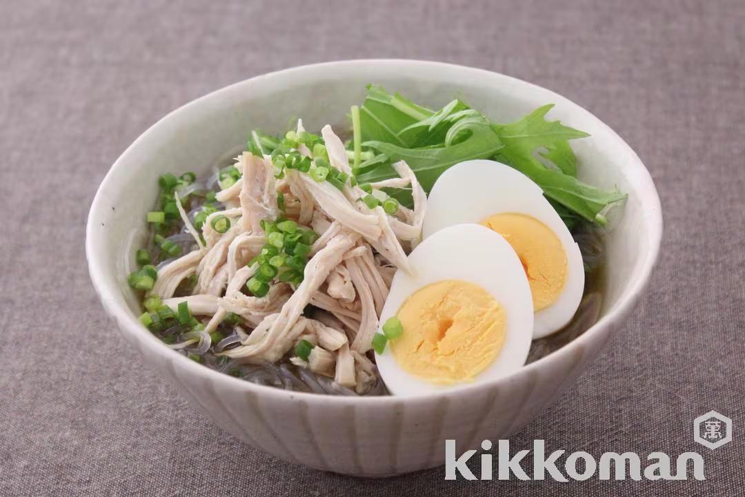 Cellophane Noodles with Steamed Chicken in Broth
