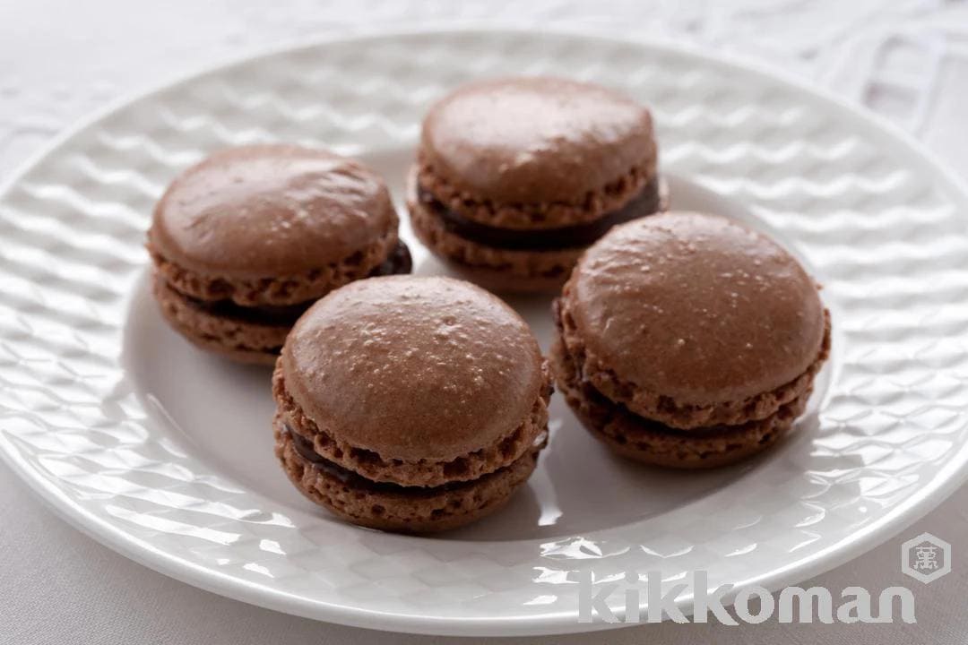 Cocoa Macarons