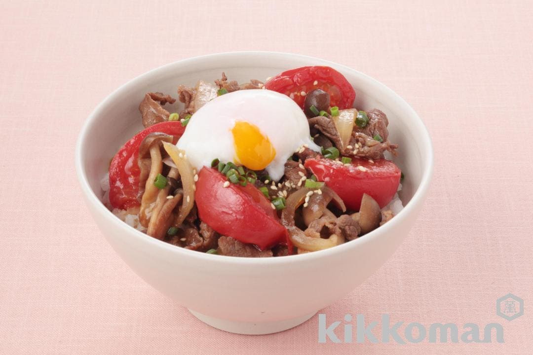 Gyudon with Tomato and Mushrooms (Beef Bowl with Tomato and Mushrooms)