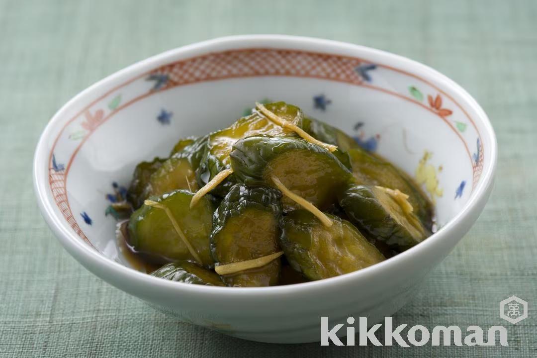 Pickled Cucumbers in Vinegar