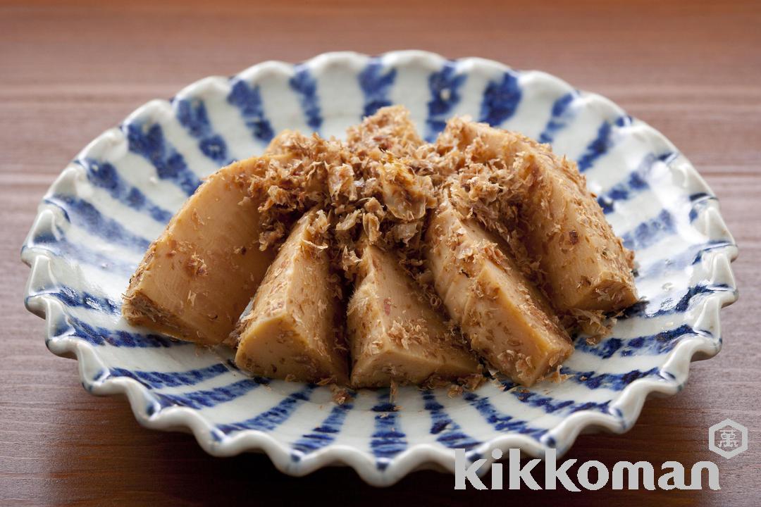 Bamboo Shoot Simmered in Bonito Flakes