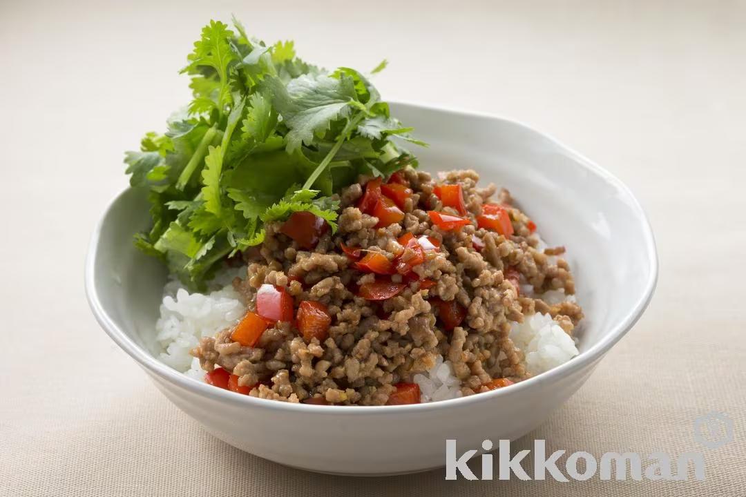 Cilantro and Ground Meat Rice Bowl
