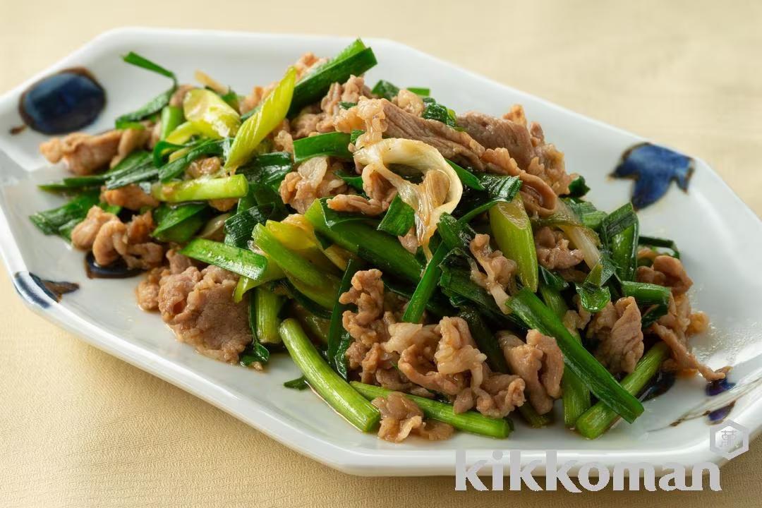 Stir-Fried Garlic Chives and Pork