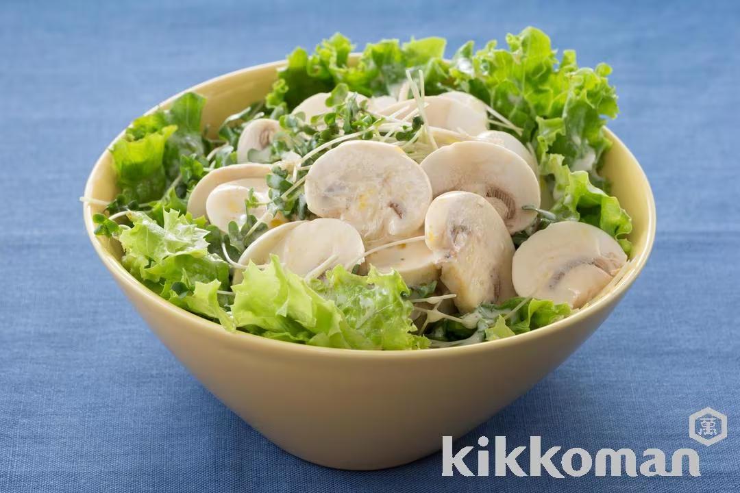 Lettuce and White Mushroom Salad