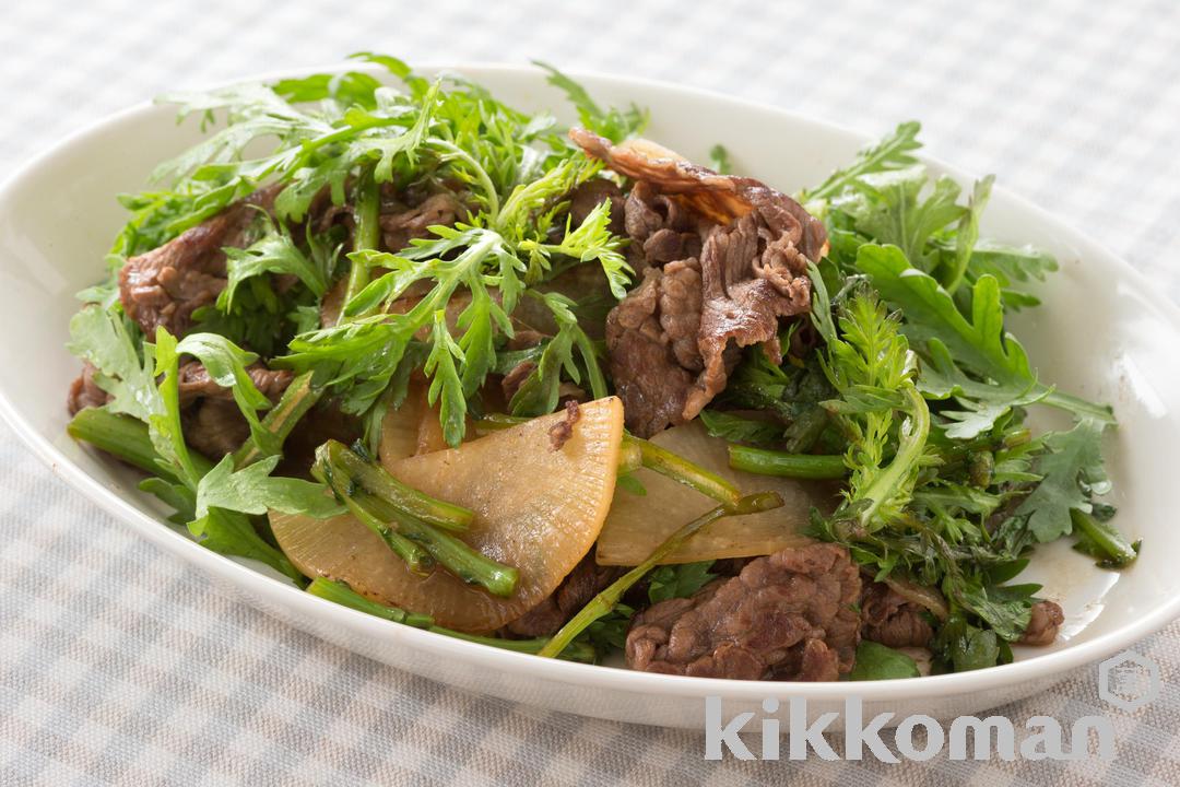 Shungiku, Daikon Radish and Beef Strip Salad
