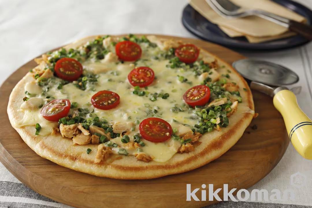Pan-Fried Tuna and Green Onion Pizza