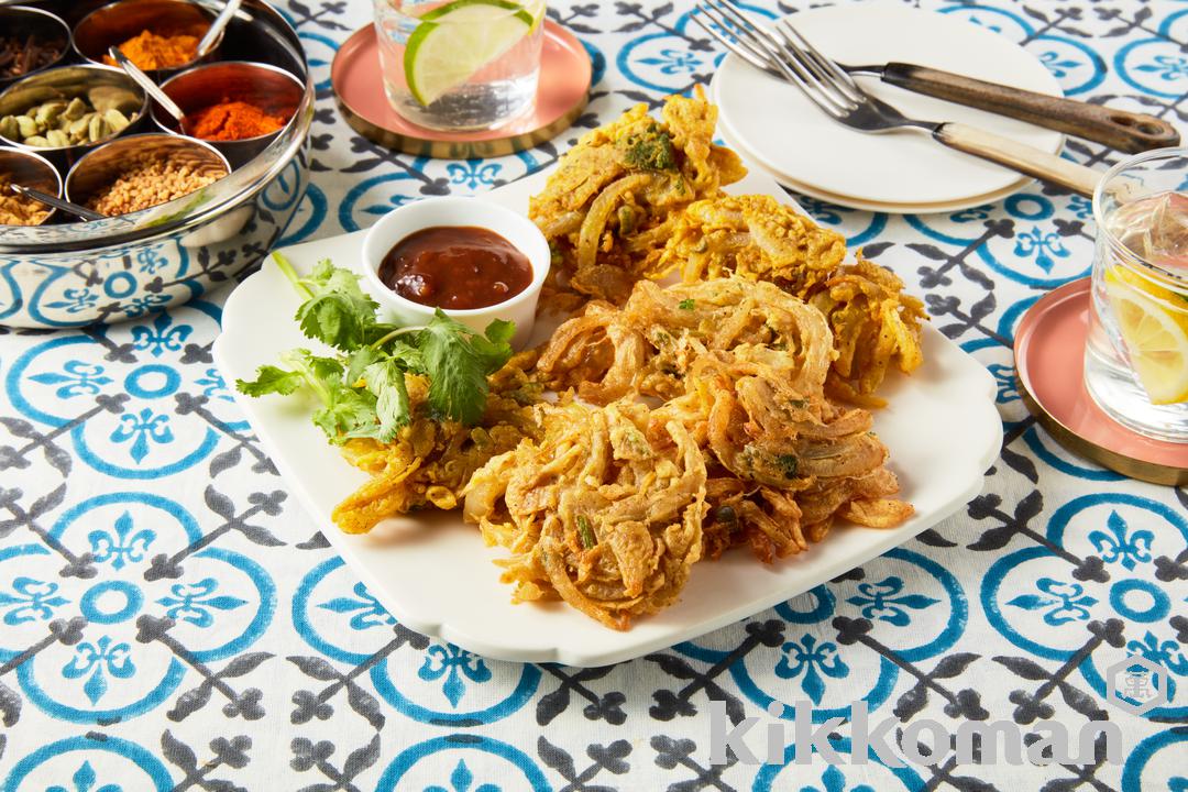 Onion Pakora with Dipping Sauce