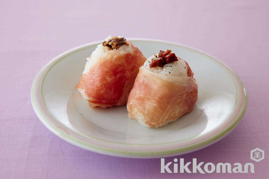 Dried Tomato and Sardine Onigiri (Rice Balls)_Washoku Lesson