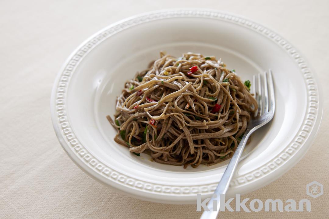Soba Peperoncino (Japanese-Style Peperoncino with Soba Noodles)