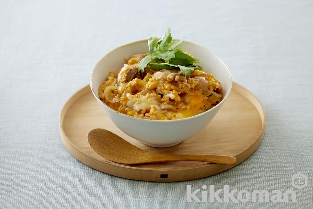 Oyakodon (Japanese Chicken and Egg Rice Bowl)