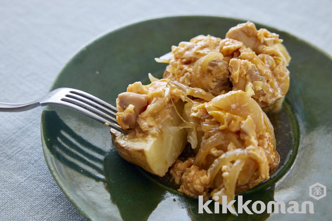 Baked Potato with Oyako-ni Topping (Simmered Chicken and Egg)