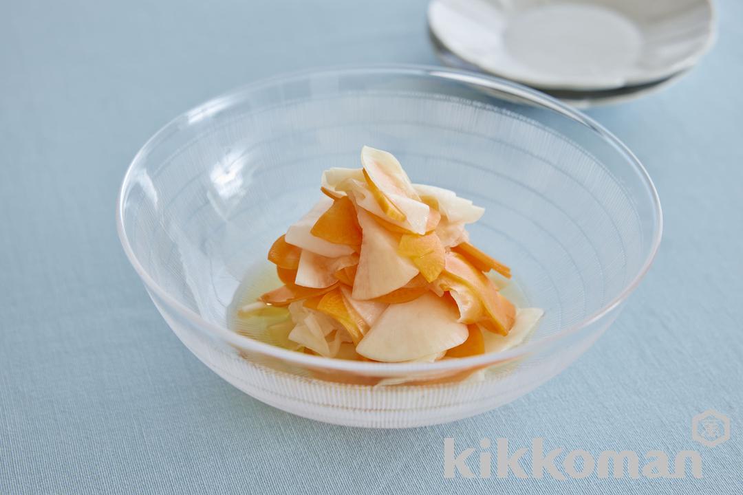 Daikon and Carrot Salad with Sweet Vinegar Dressing (Amazuae)