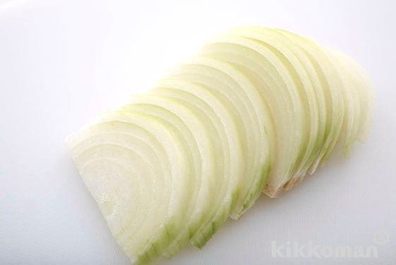 How to Thinly Slice Onions With a Vegetable Peeler