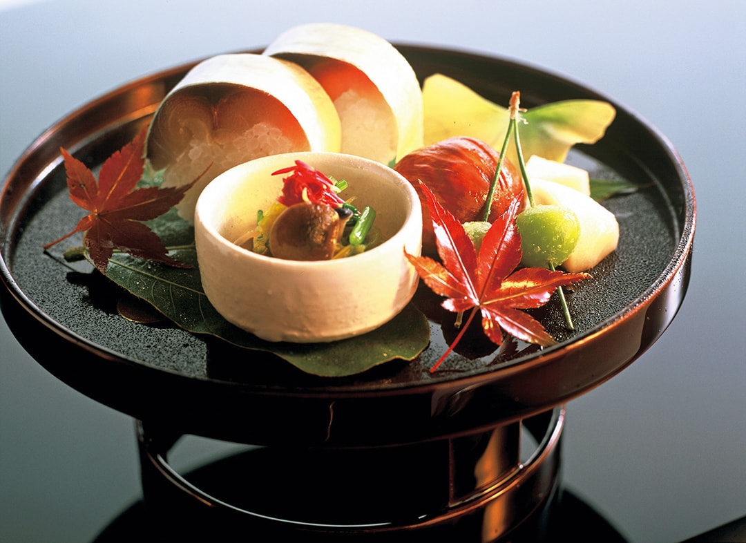 An image of a visually aesthetic appetizer in Japanese cuisine