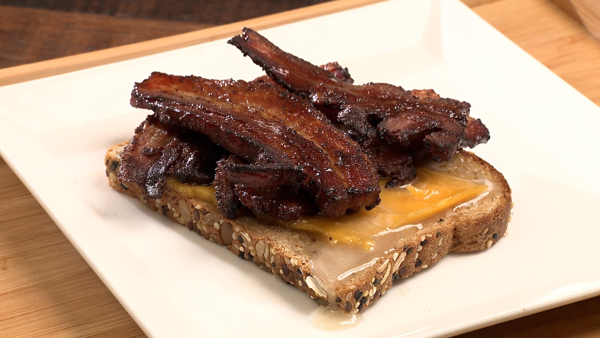 カナディアンベーコントースト